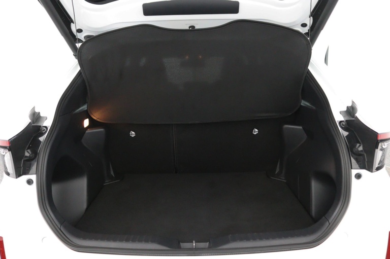 Toyota Yaris Cross - 1.5 Hybrid Dynamic Plus 28