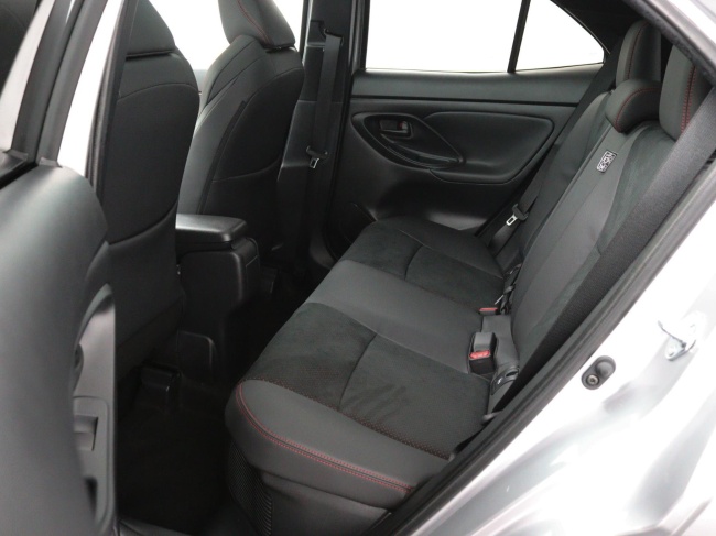 Toyota Yaris Cross - 1.5 Hybrid 130 GR SPORT