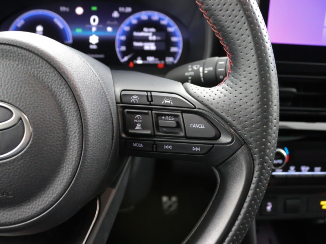 Toyota Yaris Cross - 1.5 Hybrid 130 GR SPORT