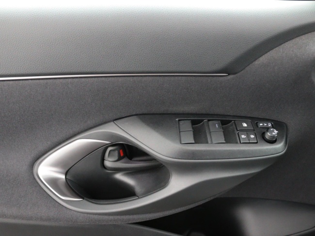 Toyota Yaris Cross - 1.5 Hybrid 130 GR SPORT