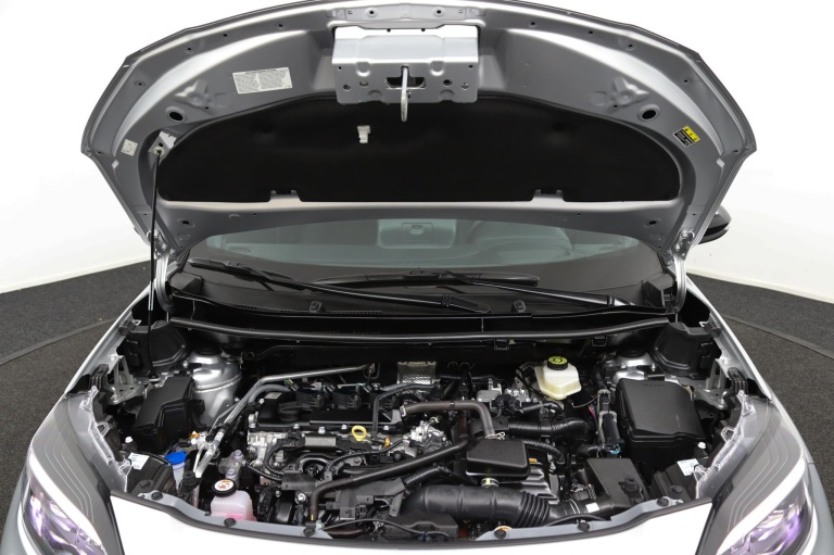 Toyota Yaris Cross - 1.5 Hybrid 130 GR SPORT 34