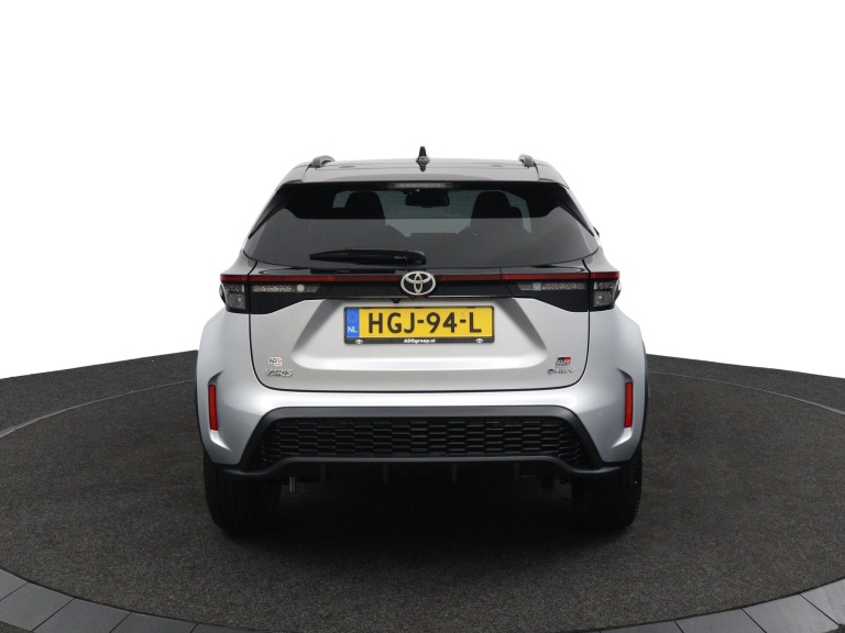 Toyota Yaris Cross - 1.5 Hybrid 130 GR SPORT 8