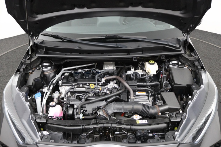 Toyota Yaris - 1.5 Hybrid Dynamic 34