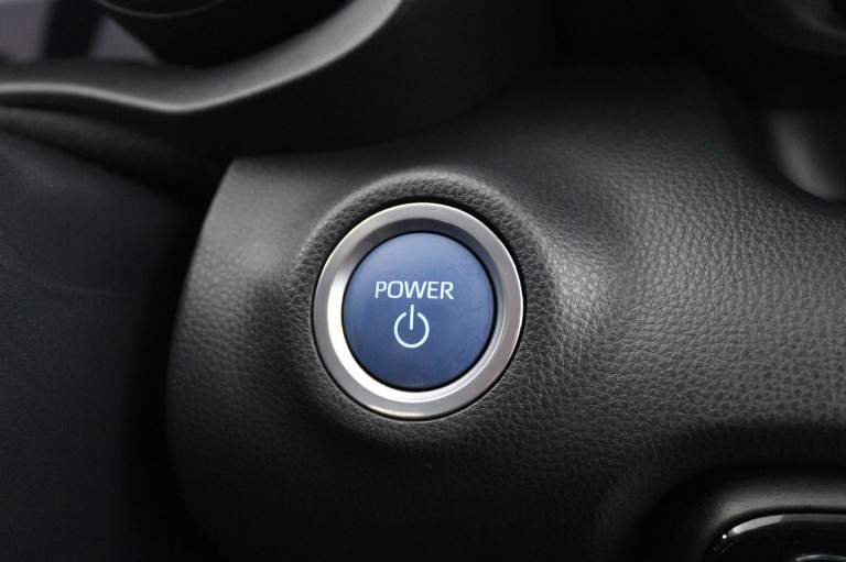 Toyota Yaris - 1.5 Hybrid Dynamic 39