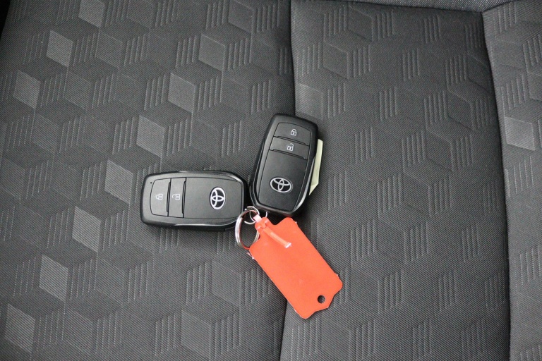 Toyota Yaris - 1.5 Hybrid 115 Dynamic 10