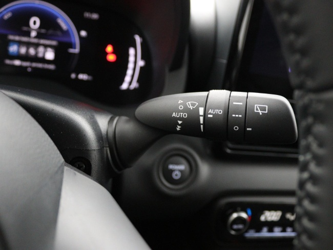 Toyota Yaris - 1.5 Hybrid 115 Dynamic