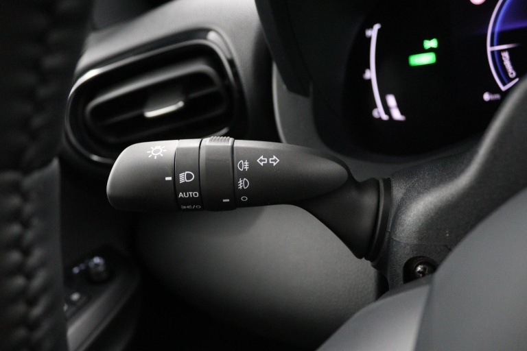 Toyota Yaris Cross - 1.5 Hybrid 115 Dynamic 29