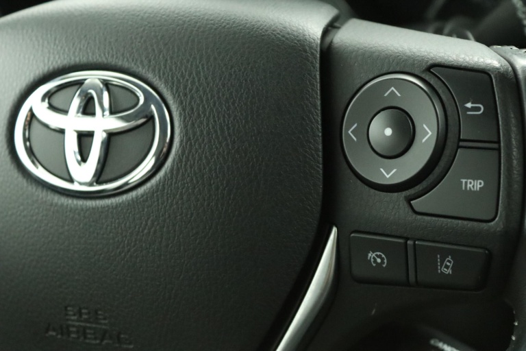 Toyota Auris - 1.2T Aspiration 21