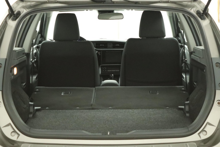 Toyota Auris - 1.2T Aspiration 26