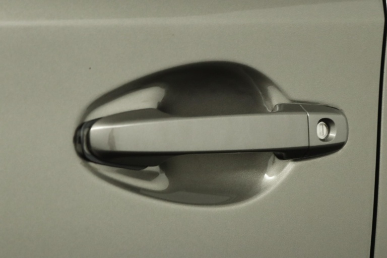 Toyota Auris - 1.2T Aspiration 38