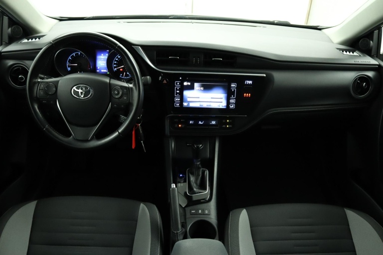 Toyota Auris - 1.2T Aspiration 4