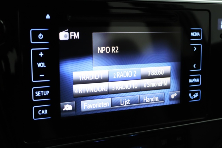 Toyota Auris - 1.2T Aspiration 8