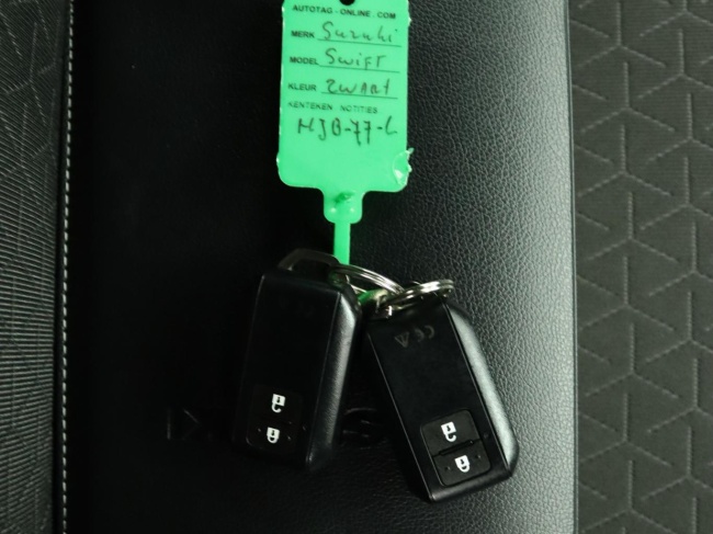 Suzuki Swift - 1.2 Select Smart Hybrid