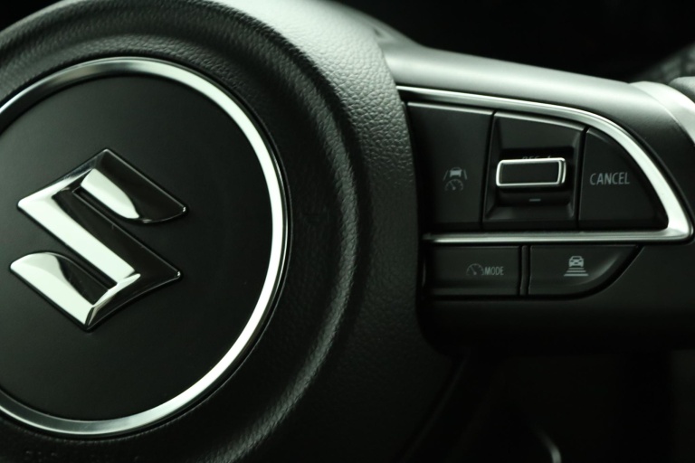 Suzuki Swift - 1.2 Select Smart Hybrid 21