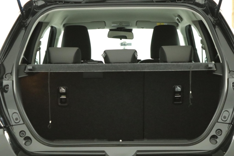 Suzuki Swift - 1.2 Select Smart Hybrid 23