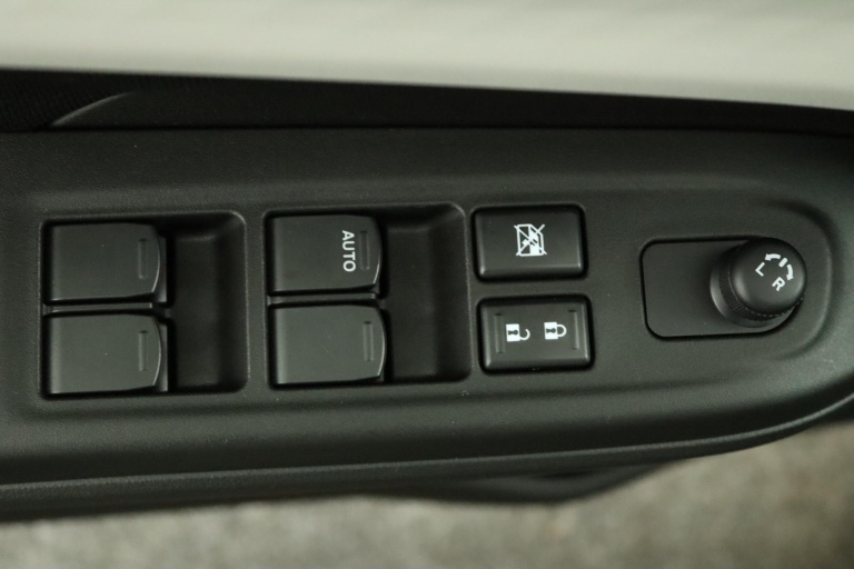 Suzuki Swift - 1.2 Select Smart Hybrid 27