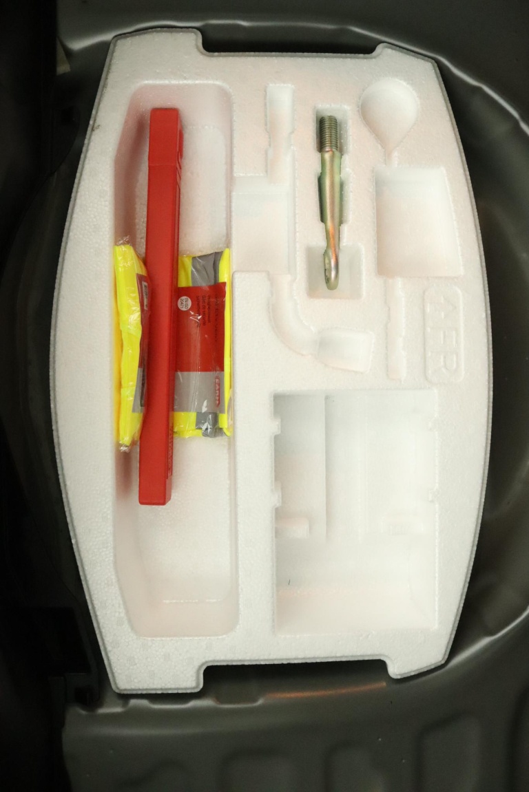 Suzuki Swift - 1.2 Select Smart Hybrid 32