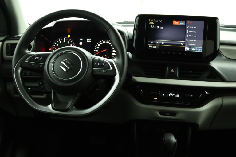 Suzuki Swift - 1.2 Select Smart Hybrid 74