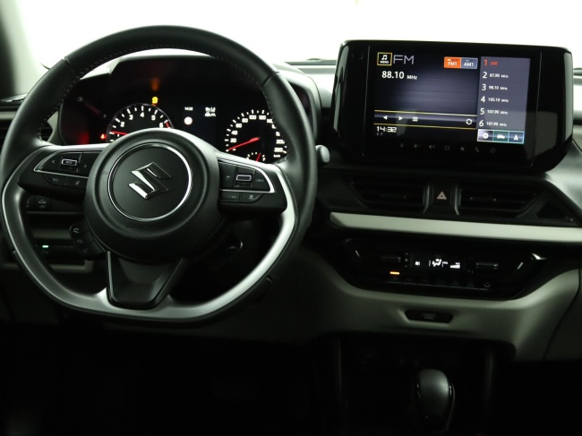 Suzuki Swift - 1.2 Select Smart Hybrid