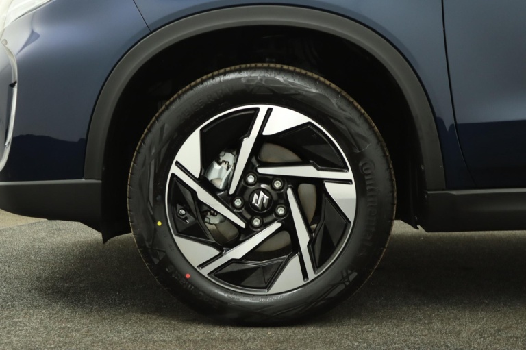 Suzuki Vitara - 1.4 Boosterjet Smart Hybrid Style  35