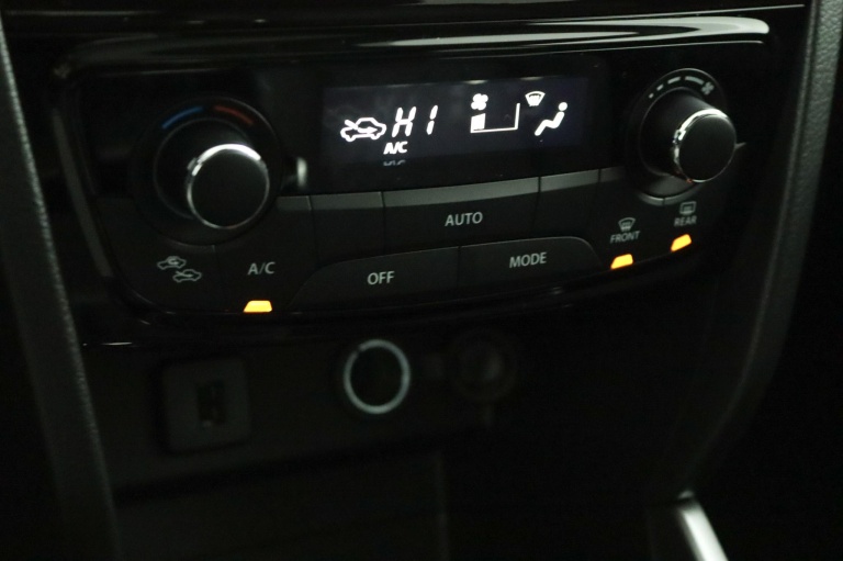 Suzuki Vitara - 1.4 Boosterjet Smart Hybrid Style  7