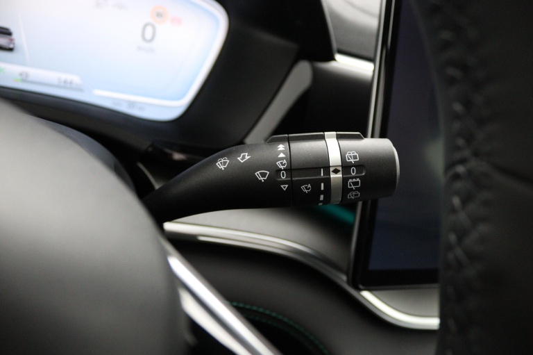 BYD SEAL U - 1.5 T DM-i AWD Design 27