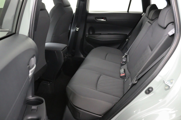 Toyota Corolla Cross - Hybrid 140 Style 12