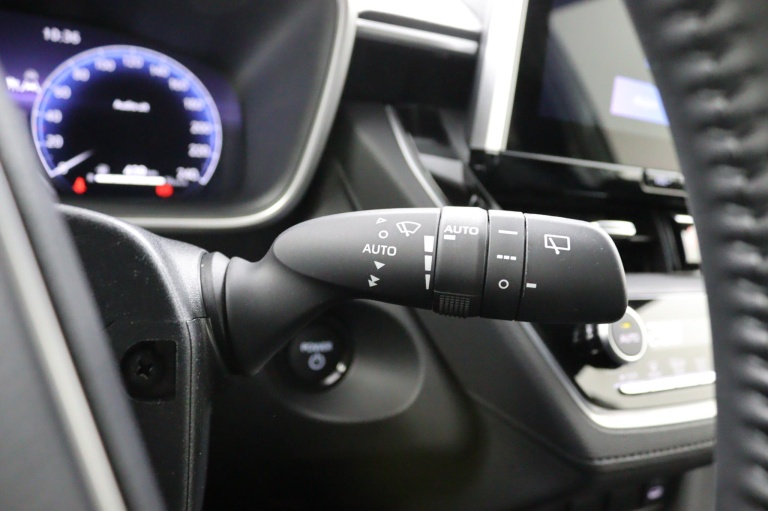 Toyota Corolla Cross - Hybrid 140 Style 21