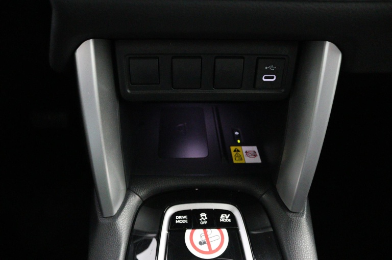 Toyota Corolla Cross - Hybrid 140 Style 24