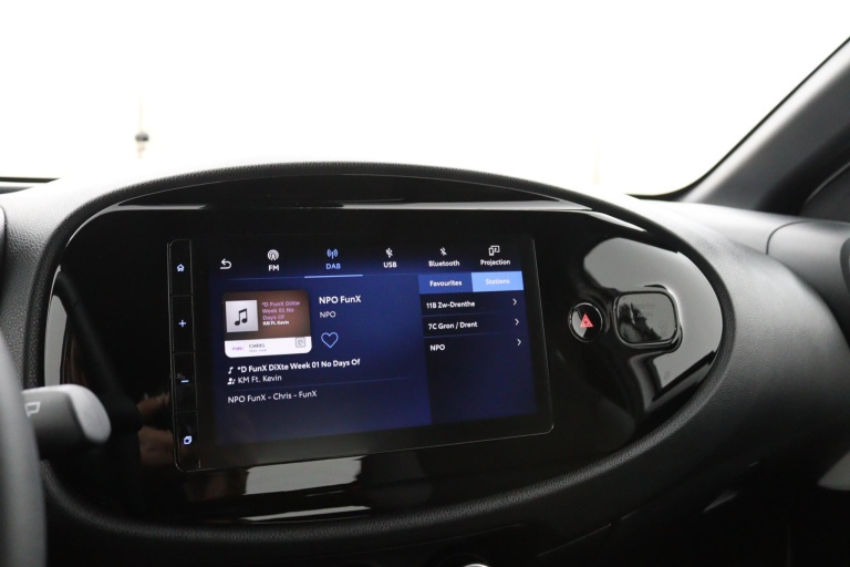 Toyota Aygo X - 1.0 VVT-i MT Play 14