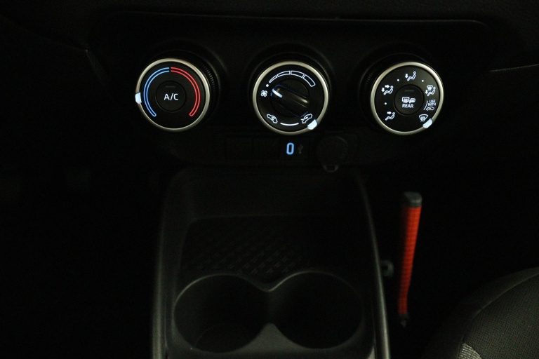Toyota Aygo X - 1.0 VVT-i MT Play 16