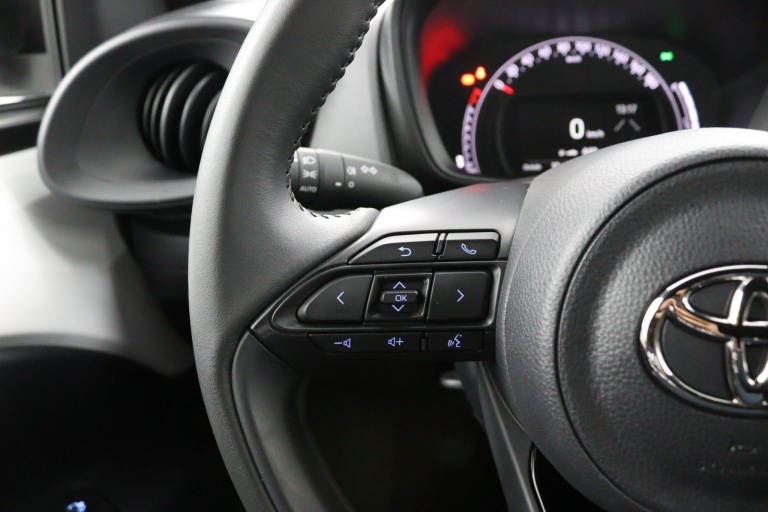 Toyota Aygo X - 1.0 VVT-i MT Play 17