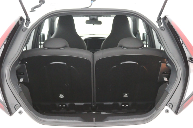 Toyota Aygo X - 1.0 VVT-i MT Play 26