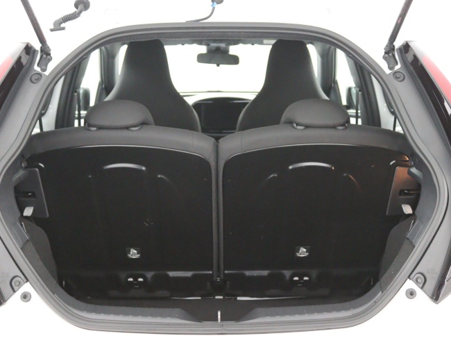 Toyota Aygo X - 1.0 VVT-i MT Play