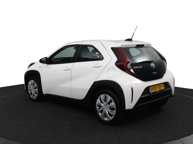 Toyota Aygo X - 1.0 VVT-i MT Play 4