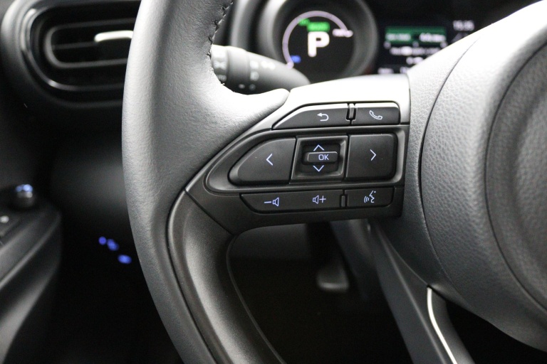 Toyota Yaris - 1.5 Hybrid Dynamic 18