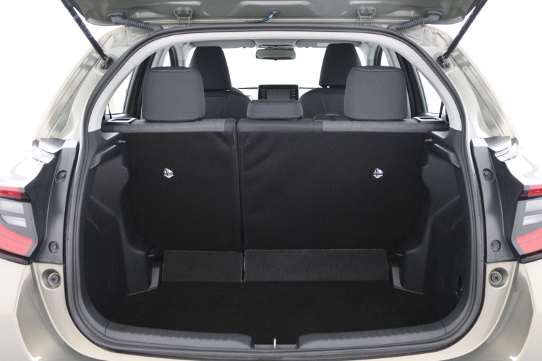 Toyota Yaris - 1.5 Hybrid Dynamic 22