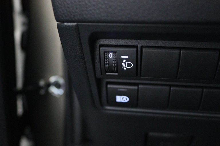 Toyota Yaris - 1.5 Hybrid Dynamic 27