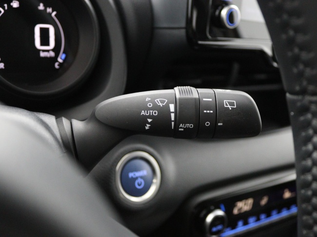 Toyota Yaris - 1.5 Hybrid Dynamic