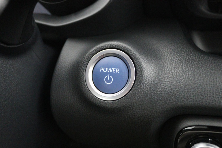 Toyota Yaris - 1.5 Hybrid Dynamic 36