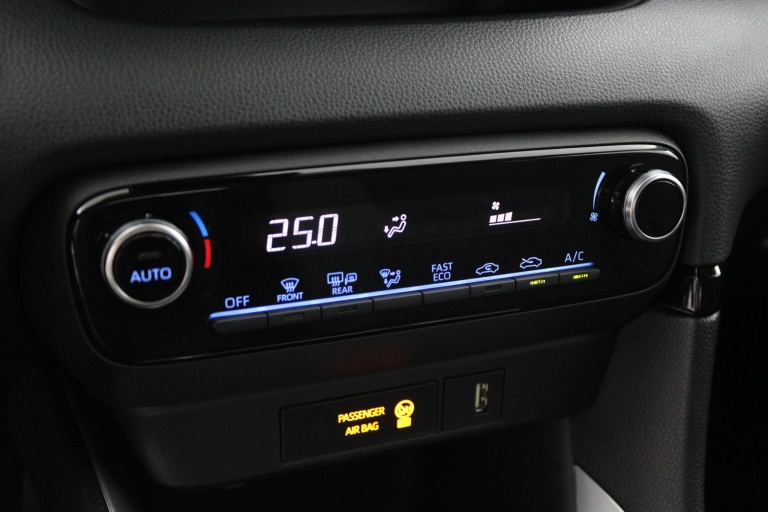 Toyota Yaris - 1.5 Hybrid Dynamic 7