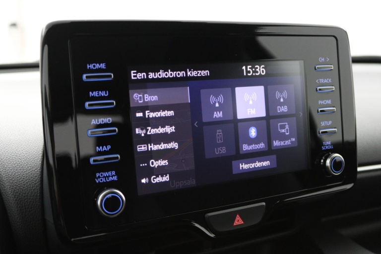 Toyota Yaris - 1.5 Hybrid Dynamic 8