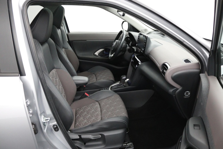 Toyota Yaris Cross - 1.5 Hybrid Adventure 22