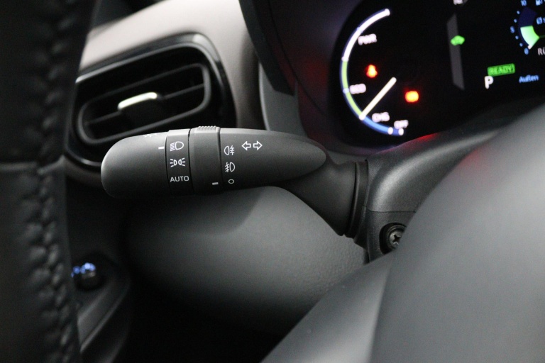 Toyota Yaris Cross - 1.5 Hybrid Adventure 30