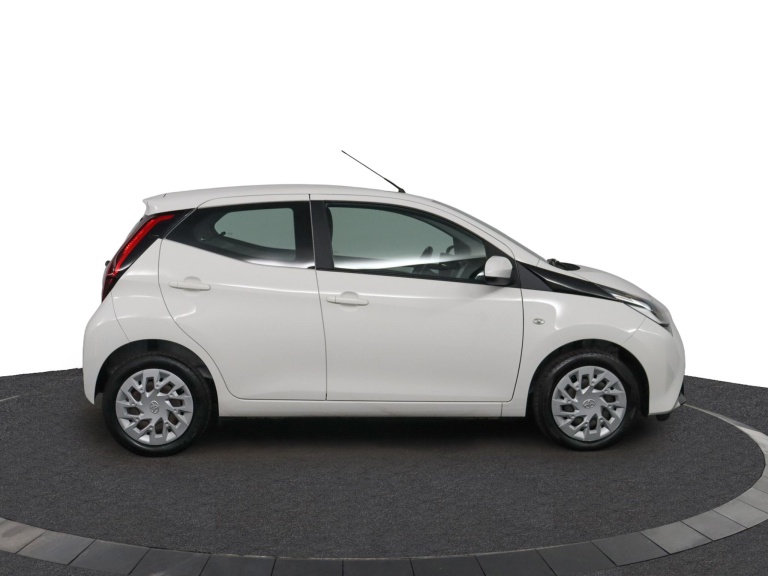 Toyota Aygo - 1.0 VVT-i x-play 13