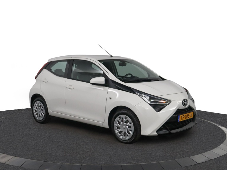 Toyota Aygo - 1.0 VVT-i x-play 14