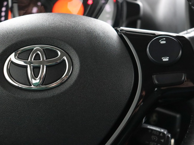 Toyota Aygo - 1.0 VVT-i x-play