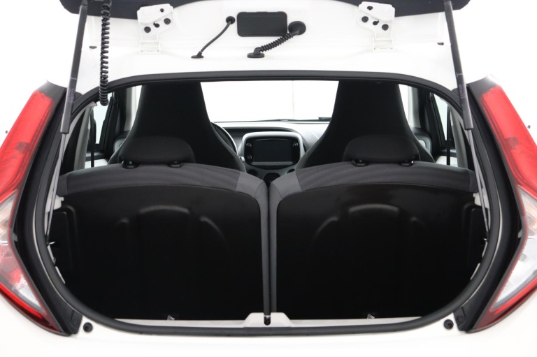 Toyota Aygo - 1.0 VVT-i x-play 24