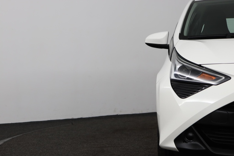 Toyota Aygo - 1.0 VVT-i x-play 35