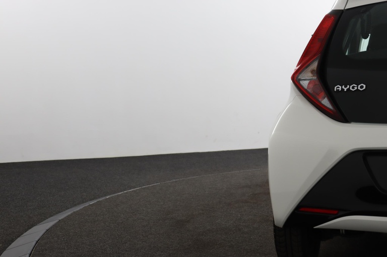 Toyota Aygo - 1.0 VVT-i x-play 39